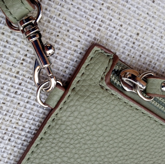 NWOT Anne Klein Wristlet - Picture 3 of 8